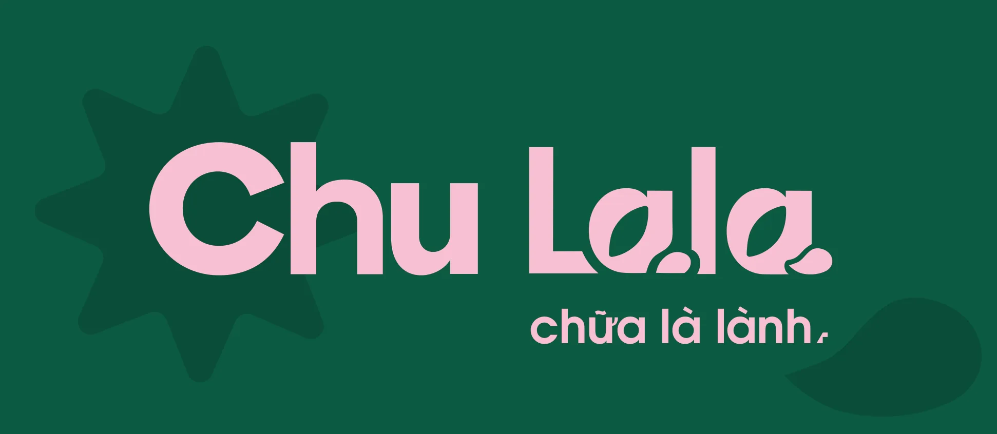 Bìa thương hiệu Chu Lala: tên Chu Lala màu hồng nhạt trên nền xanh đậm